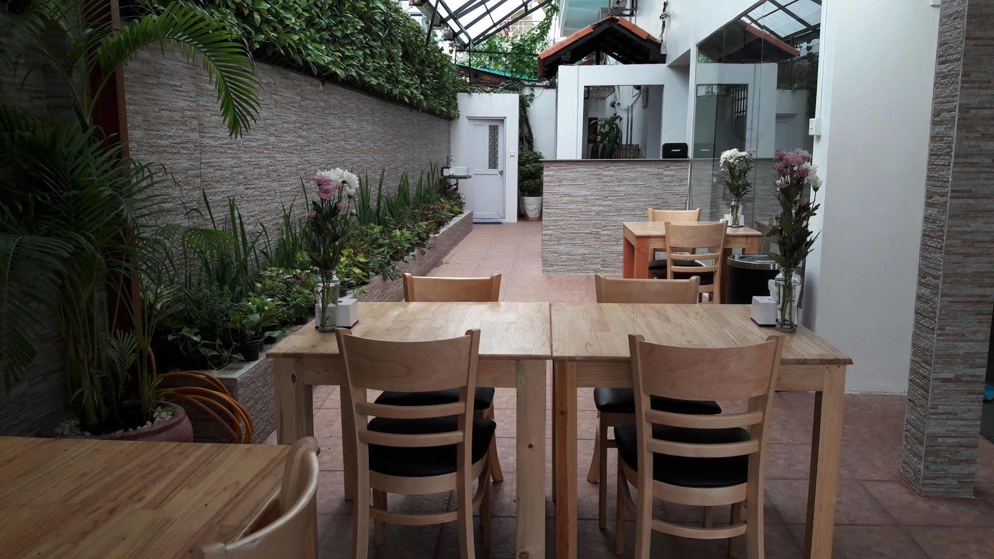 The Flora Boutique Hotel Phnom Penh Exterior foto